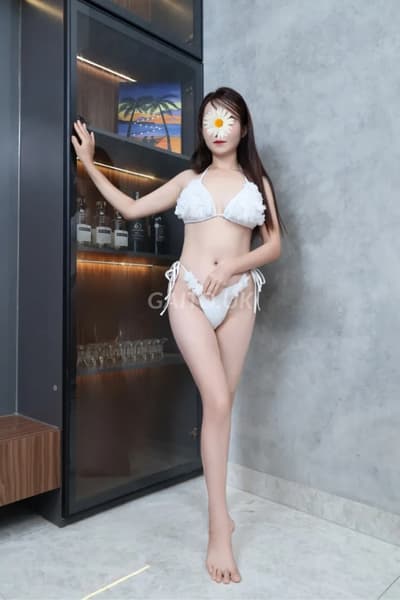 QUỲNH TRANG - XINH DUYÊN DÂM MÔNG NẨY CĂNG TRÀNG