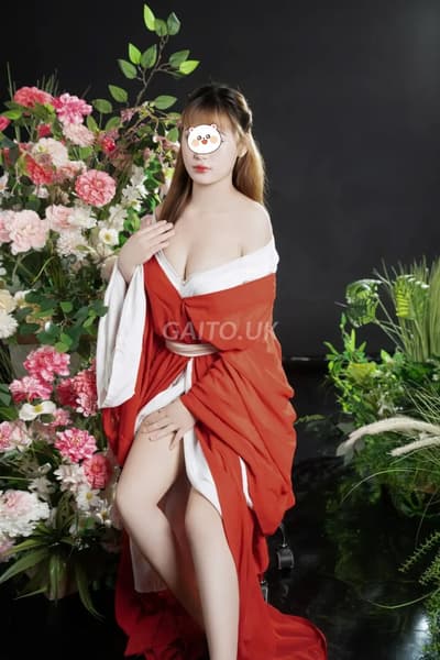 YẾN NHI 2008 - GÁI NON - BÝM NON TƯƠI RÓI - CỰC XINH , NON , DÂM DÃNG