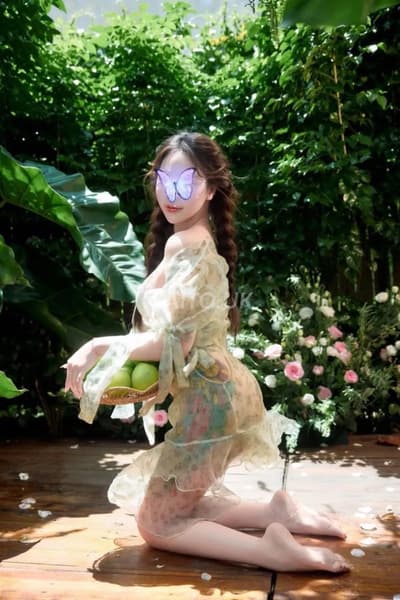 PHƯƠNG TRINH❤️ Khuôn mặt xinh đẹp, body dẹp, vú mông căng đét