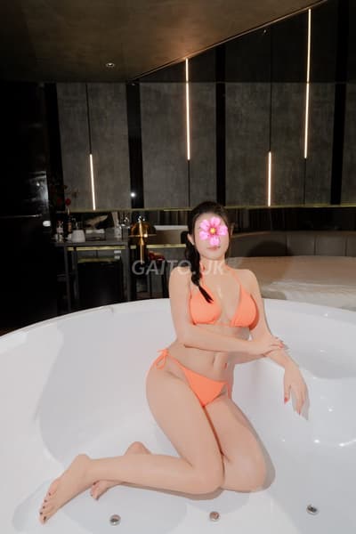 HOTGIRL❤️ DIỆU NHI 168cm ❤️XINH XẮN CUTE ĐÁNG YÊU VÚ BÍM NUỘT NÀ