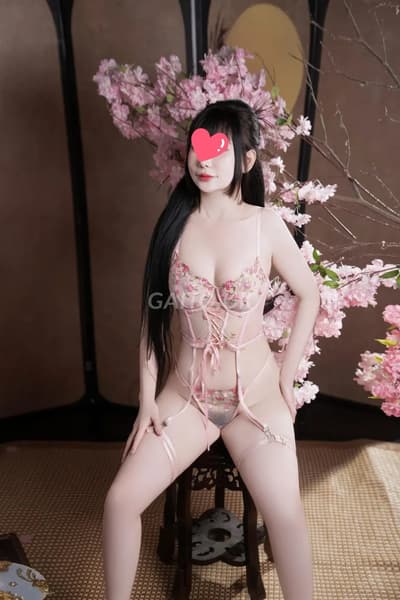 Huyền Baby- em hàng nóng bỏng, thơm ngon!!!