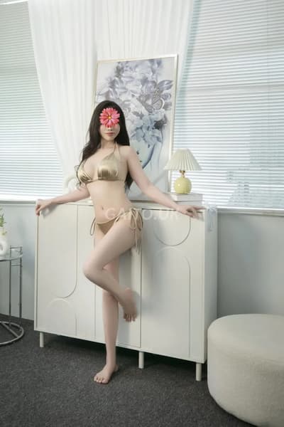 QUỲNH ANH - GÁI CỰC NGON NGỌT - NGOAN HIỀN CHIỀU KHÁCH - DÁNG NUỘT CAO QUYẾN RŨ 
