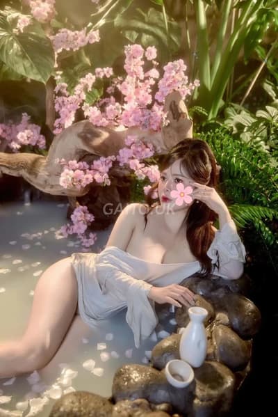 ❤️ HỒNG THẮM ❤️XINH DÂM - LÀM TÌNH CHUYÊN NGHIỆP