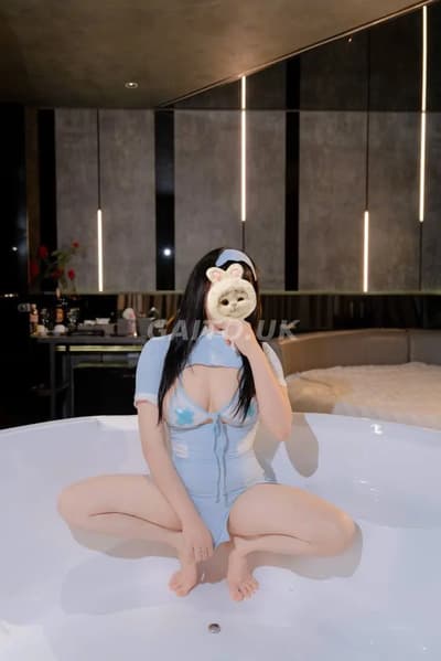 YẾN VY MẶT XINH DA TRẮNG VÚ TO LÀM TÌNH ĐẮM SAY