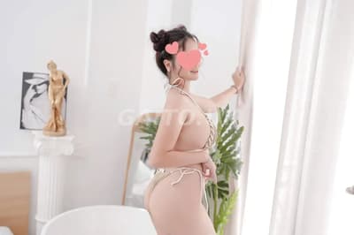 KIM ANH DÂM NGON CHUPY NƯỚC NÔI TRÀN TRỀ
