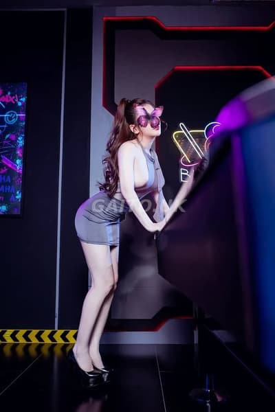  🔥Ly Ly 🔥 - Em gái văn phòng làm thêm