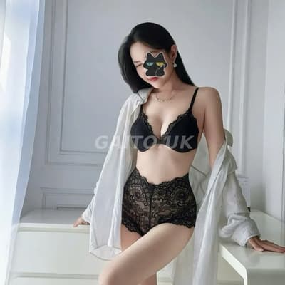 Thúy Kiều - Thần Dâm Xuất Hiện Lần Đầu Tại Diễn Đàn