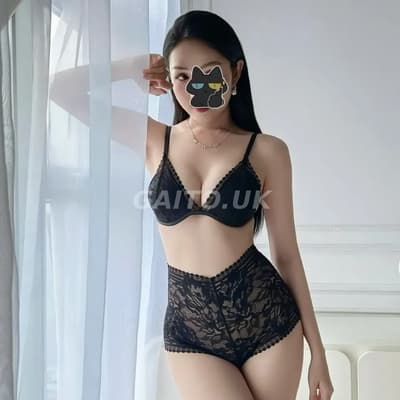 Thúy Kiều - Thần Dâm Xuất Hiện Lần Đầu Tại Diễn Đàn