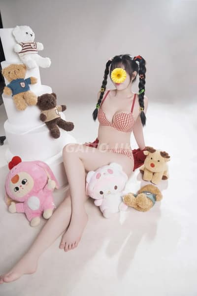 BÉ PEO XINH XẮN DÁNG MÌNH DÂY MỚI ĐI LÀM LẦN ĐẦU 