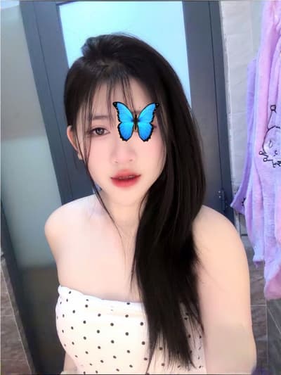 GÁI XINH QUỲNH _ MẶT XINH NHƯ THIÊN THẦN _BODDY RẤT LÔI CUỐN_NON TƠ MỚI ĐI LÀM