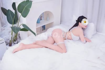 EM THẢO DA TRẮNG DÁNG NGON CHIỀU KHÁCH SIÊU ĐỈNH