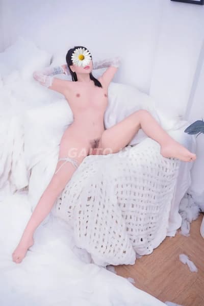 EM THẢO DA TRẮNG DÁNG NGON CHIỀU KHÁCH SIÊU ĐỈNH