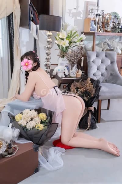 ❤️Hải Yến❤️- Dáng nuột nà - Chân dài miên man