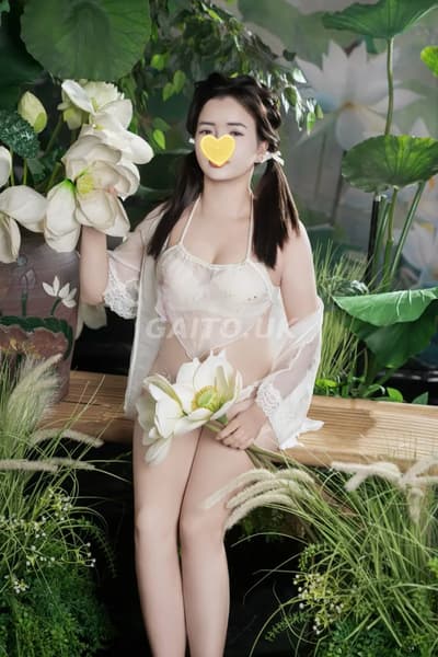 BẢO TRANG HIỀN LÀNH TÌNH CẢM VUI VẺ