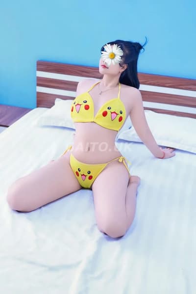 Thủy Tiên hàng ngon dáng đẹp da trắng mịn màng chiều khách tới bến