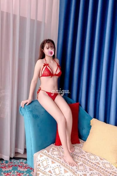 Lisa | Bé teen non tơ mới lớn, dâm đãng nhưng rất tình cảm như người tình. [33600]