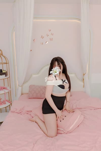 Hàng mới lần đầu đi làm_ Thủy Tiên❤️ chưa chồng con [33583]