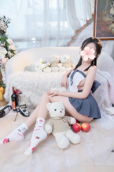 ❤️ÁI VY - 2K7❤️GÁI MỚI LỚN, XINH, NON XANH TƯƠI MƠN MỞN [33672]