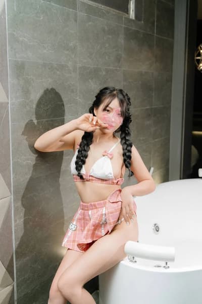 Bé Miu ( Gái Bắc ) Xinh Dâm Làm Tình Chuyên Nghiệp