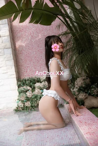 CheRry An An 2k5 mặt ngây thơ như em bé 