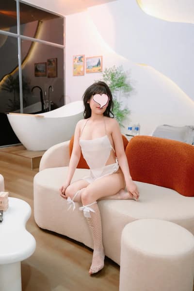 Gái xinh TIỂU CÁT_ Body nóng bỏng, làm tình cực dâm