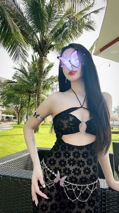 LUNA ❤️ Khuôn mặt xinh đẹp, body dẹp, vú mông căng đét