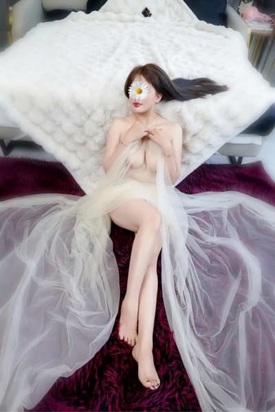 THUỲ TRANG 2K3 - BÉ CÓ CẶP VÚ CĂNG ĐẨY BAO MÚT VÀ BÍM CĂNG MỌNG BAO VÉT 