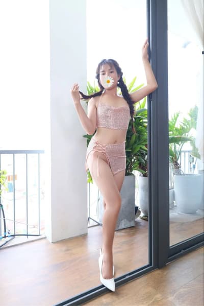 NGỌC HÂN - XINH DUYÊN NGOAN CHIỀU KHÁCH LÀM TÌNH ĐỈNH