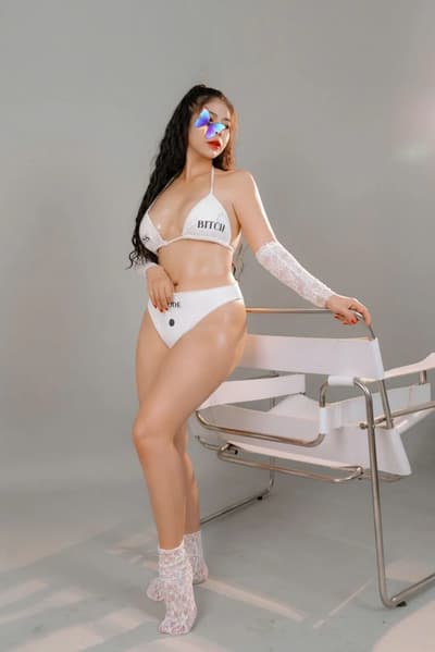 CÔ GIÁO ANNA - MÔNG TO LÀM TÌNH GIỎI - MASSAGE XOA BÓP