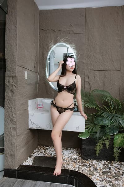 GÁI XINH THỤC SAN_ BODDY GỌI CẢM_ ĐẸP TỰA THIÊN THẦN