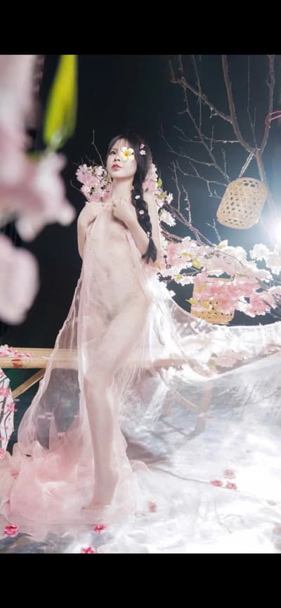 Thu Trà Loli Nhỏ Nhắn,Dễ Thương