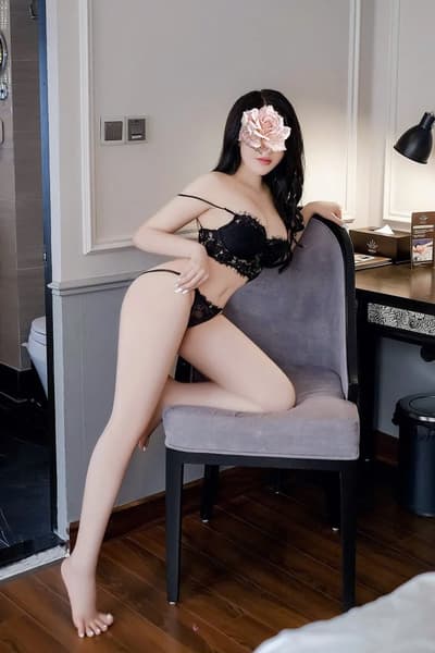 ❤️ Tiểu Vy ❤️ HOT GIRL DA TRẮNG, VÚ TO, TÌNH CẢM, NHẸ NHÀNG
