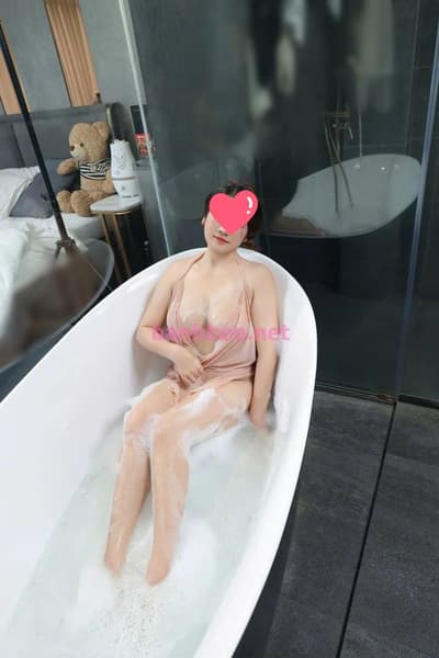 THẢO VY ---- NGOAN NHƯ NGƯỜI YÊU