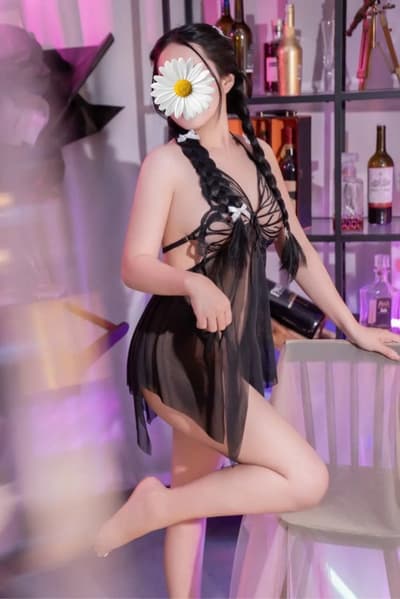 TUỆ NHI - CÔ BÉ NON TƠ VÚ MỚI NHÚ LẦN ĐẦU LÊN SÓNG