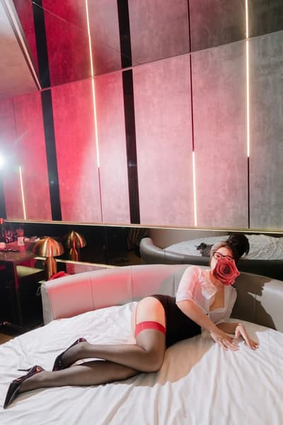 DIỄM HẰNG - NỮ THẦN FACE CỰC XINH MÔNG BÍM CĂNG MỌNG