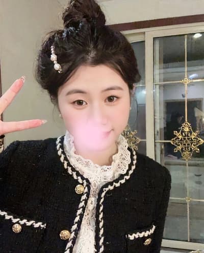 Tina- em hàng tươi xanh, mới phá trinh đi làm !!!