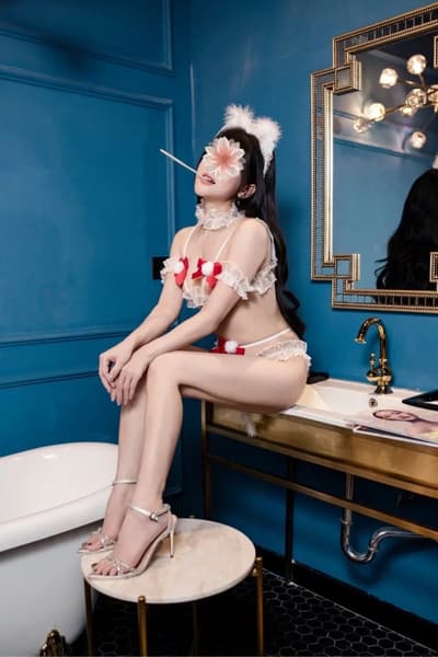 ❤️Yến Nhi❤️Xinh, Trắng, Body Bốc Lửa