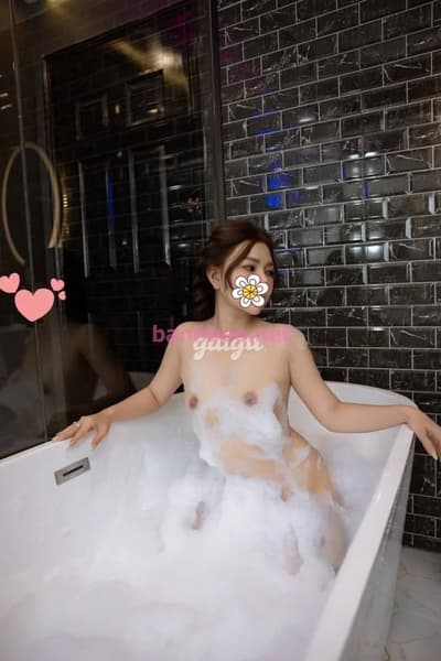 TINA XINH, LỒN KHÍT RỊT ĐỊT CỰC PHÊ