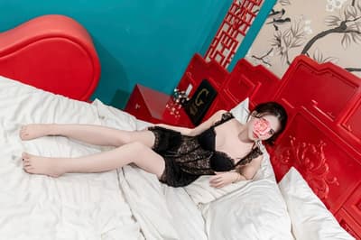 HƯƠNG GIANG EM GÁI XINH XẮN ĐÁNG ĐỂ ANH EM GẶP MẶT