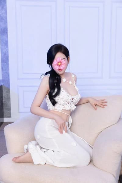✅ Tiên Tiên ✅ Da Trắng, Mặt Xinh, Body Đẹp Từng Centimet