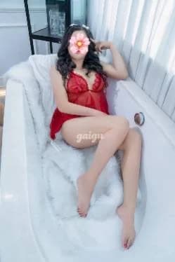 LAN NHI_ cam kết chính chủ _ XINH XẮN GÁI MIỀN TÂY BÚ CU DÂM CHIỀU KHÁCH LẦN ĐẦU ĐI LÀM