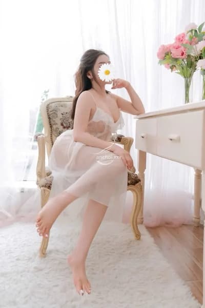 Minh An - Da Trắng,Mông To,Vú Bự