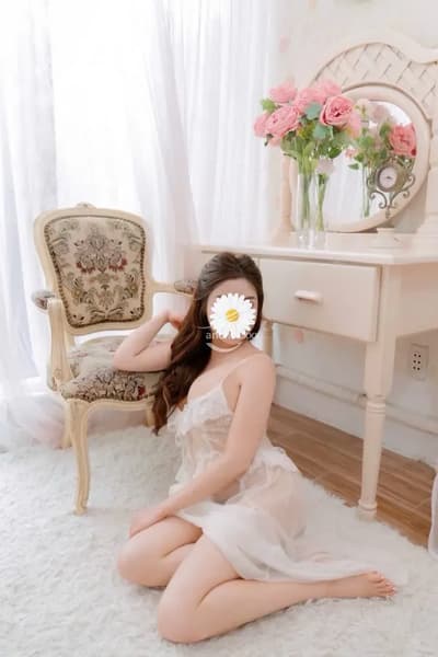 Minh An - Da Trắng,Mông To,Vú Bự