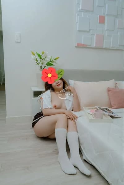 MINH THƯ GIRL DỄ THƯƠNG,DA TRẮNG, CHUPPY, ĐƯỜNG LƯỠI TÊ TÁI