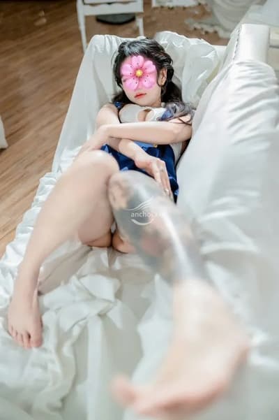 BẢO HÂN_ XINH DÂM NGOAN HIỀN CHIỀU KHÁCH