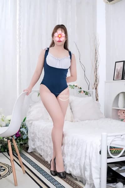 🌼Bích Hương🌼 mặt xinh dễ thương _ điểm 10 cho thái độ và kỹ năng 