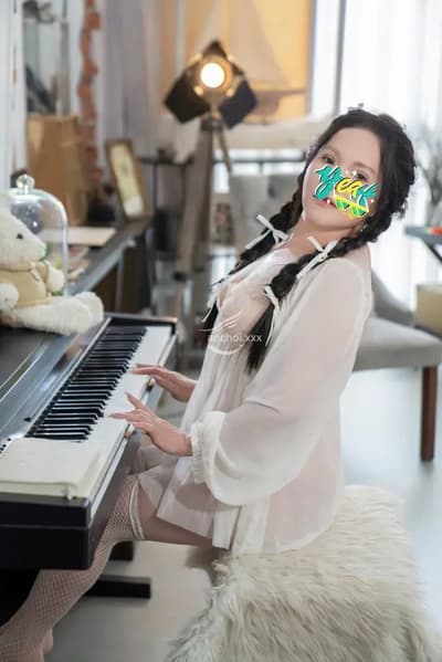 KIM NGÂN DÂM ĐÃNG PHỤC VỤ NHIÊT TÌNH LÀM TÌNH ĐÊ MÊ