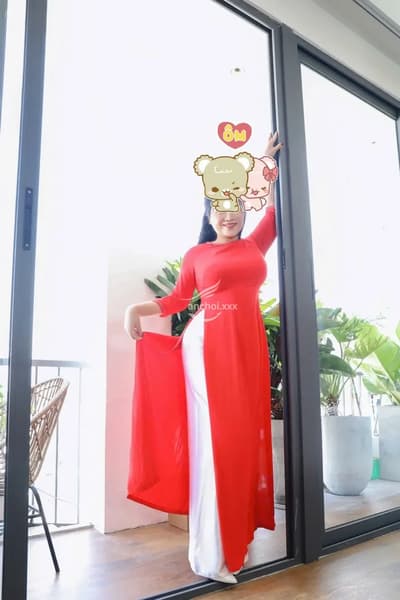 Kiều Trang làm tình phê quên đường lạc lối
