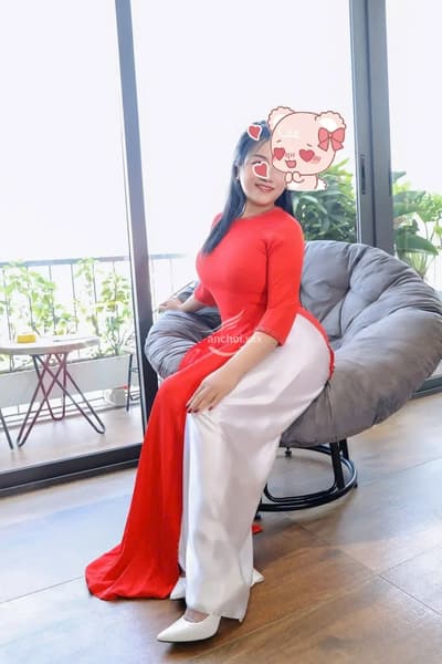 Kiều Trang làm tình phê quên đường lạc lối