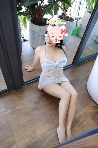 Kiều Trang làm tình phê quên đường lạc lối